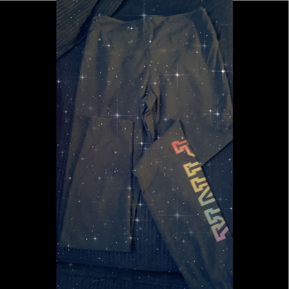 Pink brand leggings